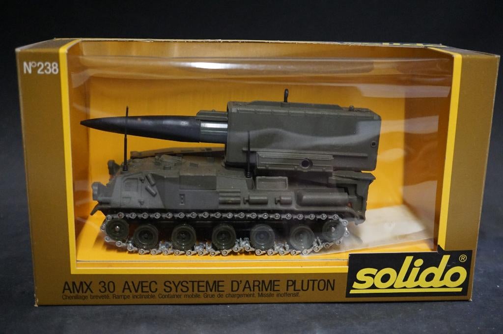 Solido AMX Pluton mobiele raket lanceer tank - 1/50 - TOP, Ophalen of Verzenden, Zo goed als nieuw