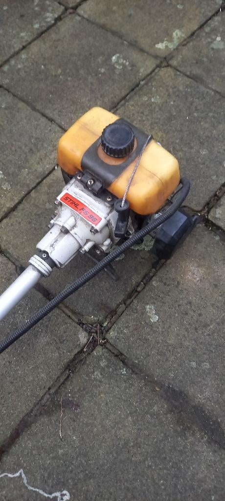 Bosmaaier/kantensnijder Stihl FS 96, Enlèvement, Utilisé, Essence, Stihl