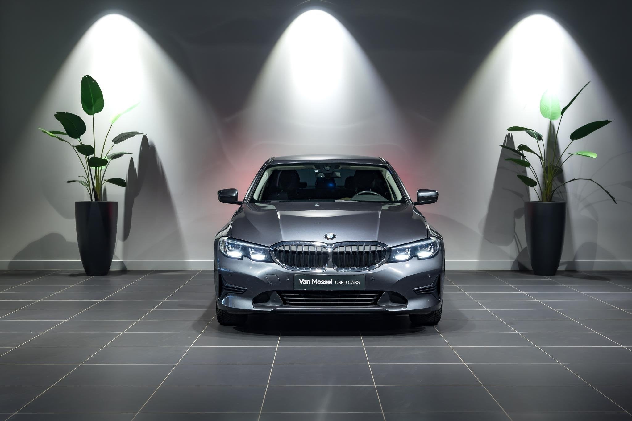 BMW 3 Serie Berline 316dA (automatique), Autos, Argent ou Gris, Carnet d'entretien, Automatique, 1600 kg