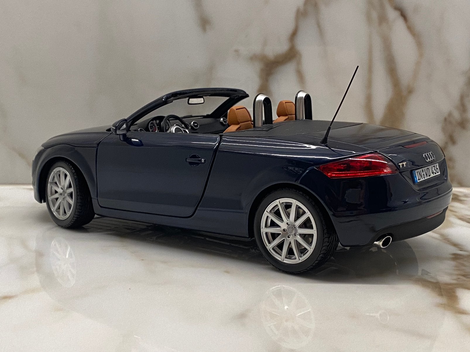 ② MiniChamps Audi TT Roadster - 2006 — Modelauto's | 1:18 — 2dehands