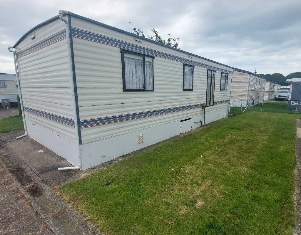 Stacaravan te huur, Vakantie, Campings, Aan zee, In bos, Huisdier toegestaan, Internet, Speeltuin, Tuin, Tv