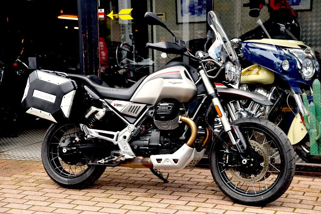 MOTO GUZZI V85TT TRAVEL (TVAC) ***MOTOVERTE.BE***, Poignées chauffantes, Tourisme, Entreprise, Occasion