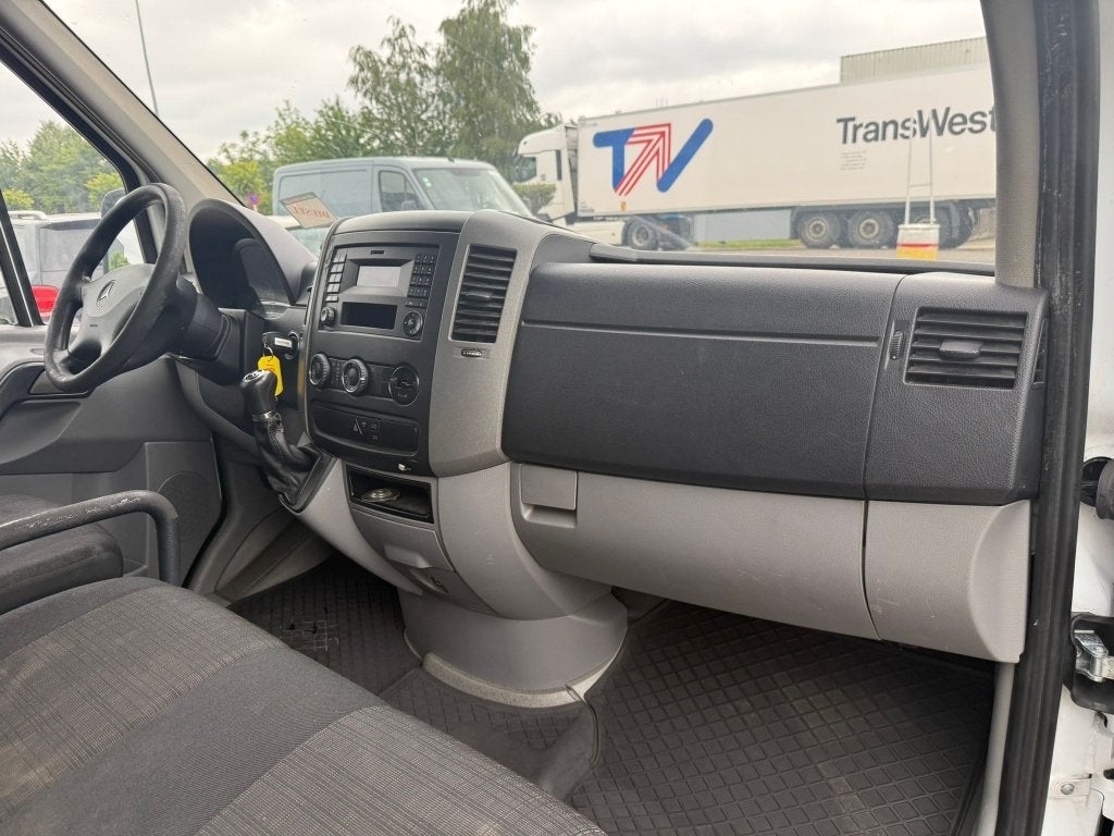 Mercedes-Benz Sprinter 313 (Stock ID 84921) — 15