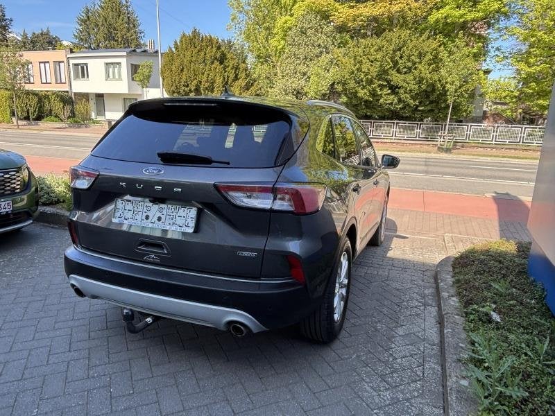 Ford Kuga TITANIUM 2.5PHEV 225PK AUT OC3674 *41376*, Auto's, Ford, Automaat, Zwart, 31 g/km, Stuurwielverwarming