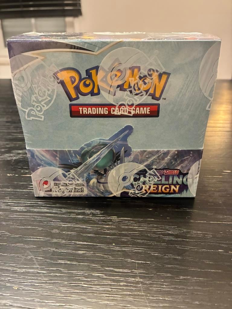 Pokemon Chilling Reign Boosterbox, Ophalen of Verzenden, Zo goed als nieuw, Boosterbox