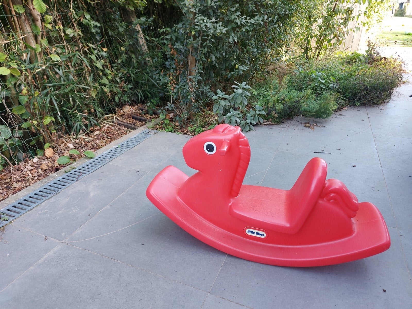 Little tikes - rood schommelpaard, Ophalen