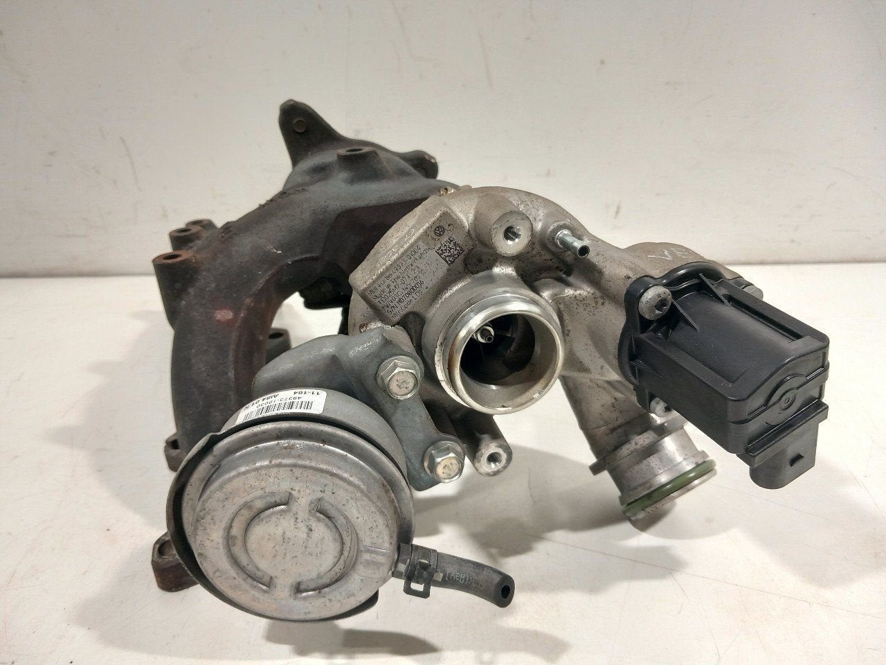 Turbo Volkswagen Golf, Van der Ven Autorecycling B.V., Gebruikt, Ettenseweg 76, 4706 PB Roosendaal, The Netherlands, Herkomst onderdeel bekend