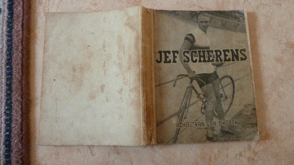 boeken wielersport Jef Scherens, Boeken, Gelezen, Lopen en Fietsen, Ophalen of Verzenden, Achiel Van den Broeck