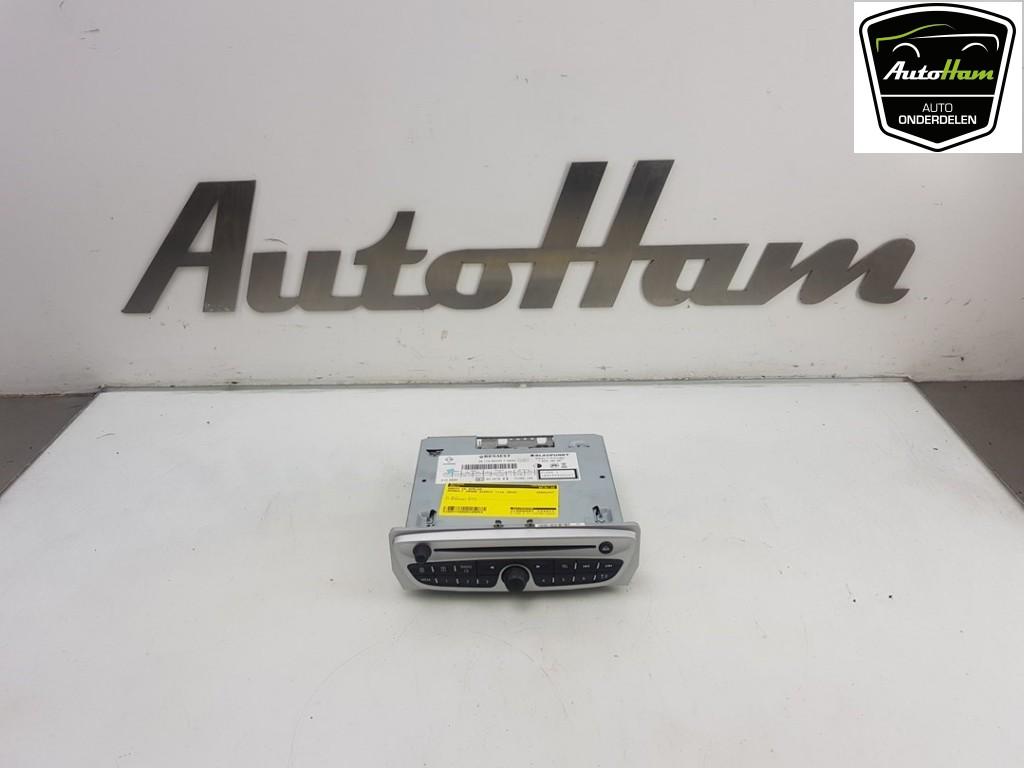RADIO Renault Grand Scénic III (JZ) (01-2009/12-2016), Auto-onderdelen, Gebruikt, Renault