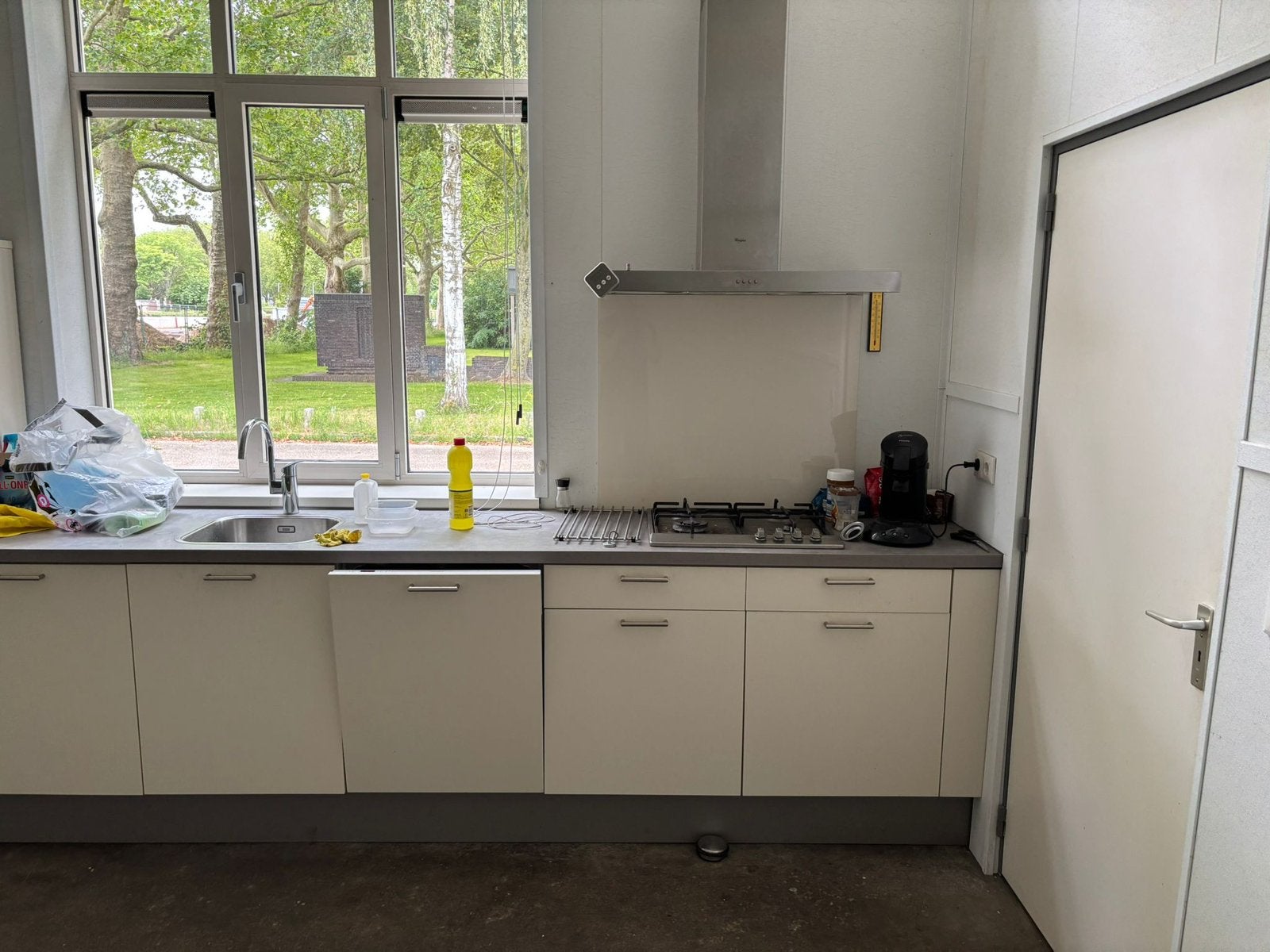 Complete losstaande keuken met apparatuur, Ophalen, Gebruikt, Wit, Enkelwandige keuken