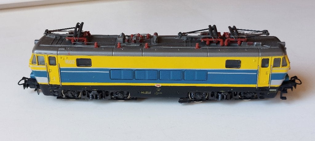 SNCB/NMBS MARKLIN ELEK LOCOMOTIEF SERIE 1602*HO*DC NR. 3163, Hobby en Vrije tijd, Wisselstroom, Locomotief, Verzenden, Zo goed als nieuw