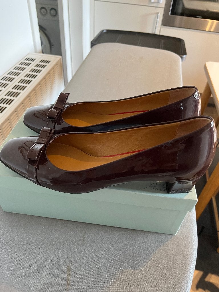 Fijne bordeaux laklederen schoentjes, Voltan, Autres couleurs, Escarpins, Voltan, Comme neuf