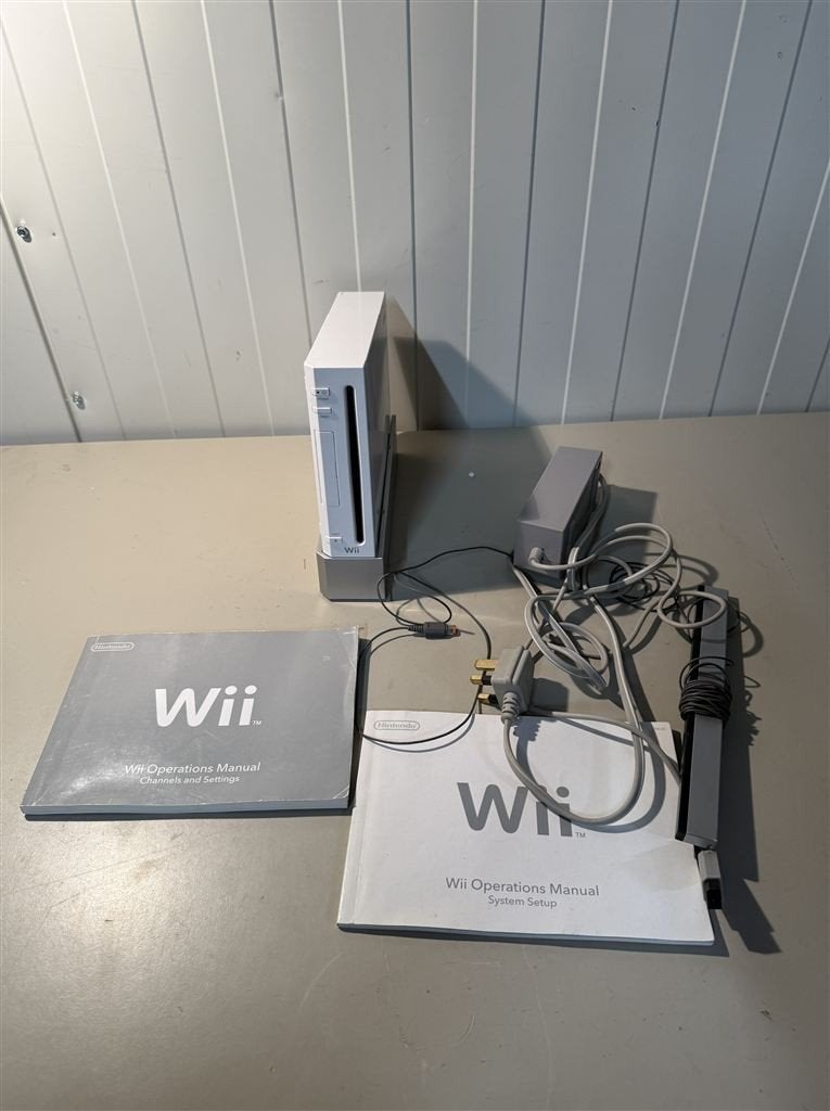 Nintendo Wii NTSC USA Console - Sensor + Kabels - zoals op f, Ophalen of Verzenden, Zo goed als nieuw