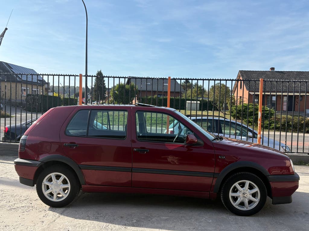 VW GOLF III 1.6i ESSENCE 147 000KM CARPASS OLDTIMER ANCÊTRE, foto 2