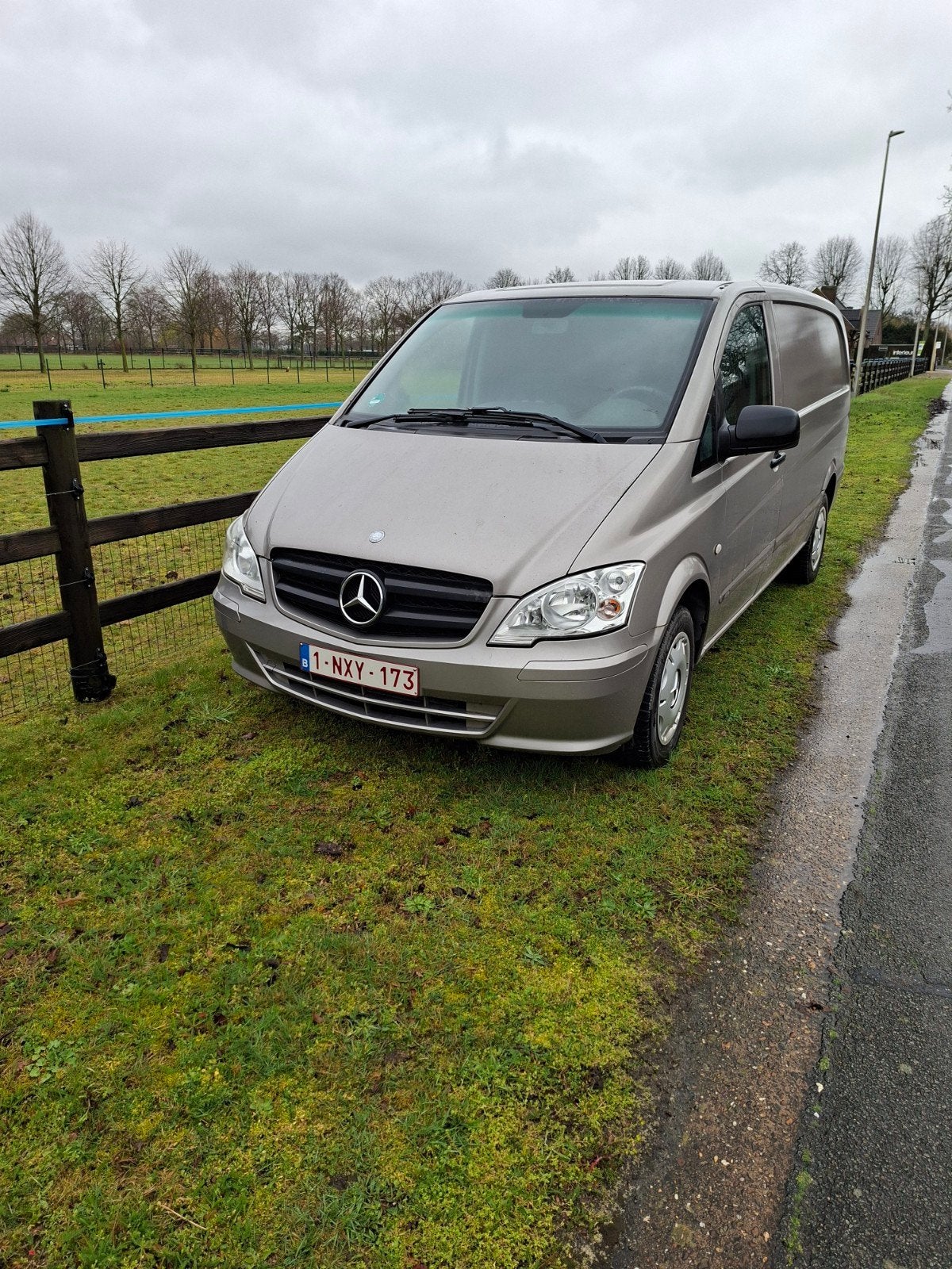 Vito 113, Auto's, Bestelwagens en Lichte vracht, Particulier, Trekhaak, Handgeschakeld, Ophalen of Verzenden
