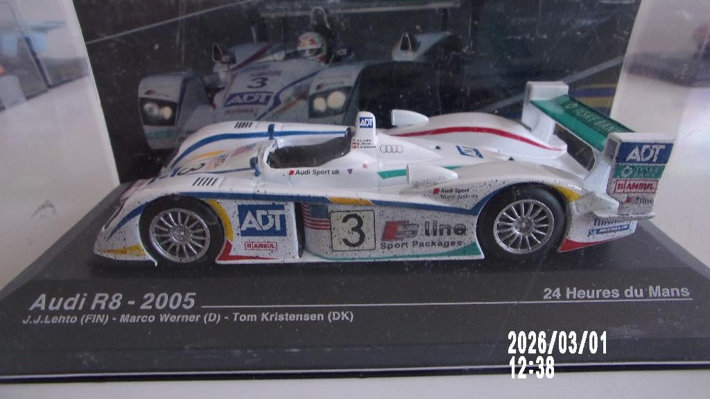 AUDI R8 #3 24H du MANS 2005.IXO 1/43 IMPEC,VITRINE, Enlèvement ou Envoi, Comme neuf, Voiture, Autres marques
