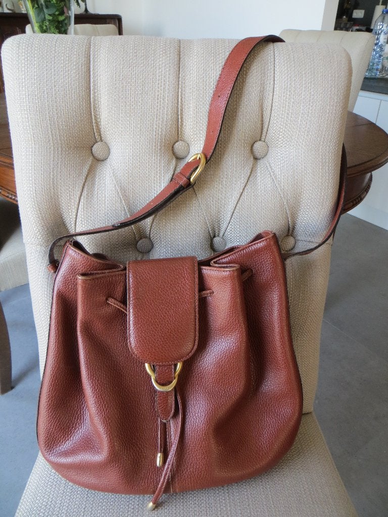 Bally schoudertas vintage dames, Handtassen en Accessoires, Tassen | Schoudertassen, Bruin, Zo goed als nieuw, Leer, Ophalen