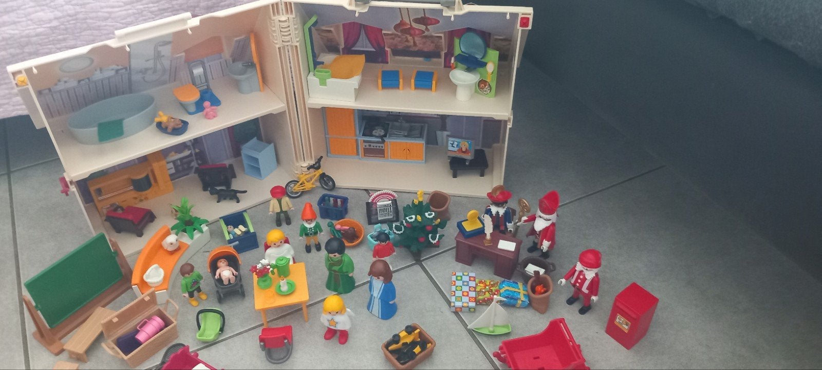 Maison Playmobil transportable, Enlèvement