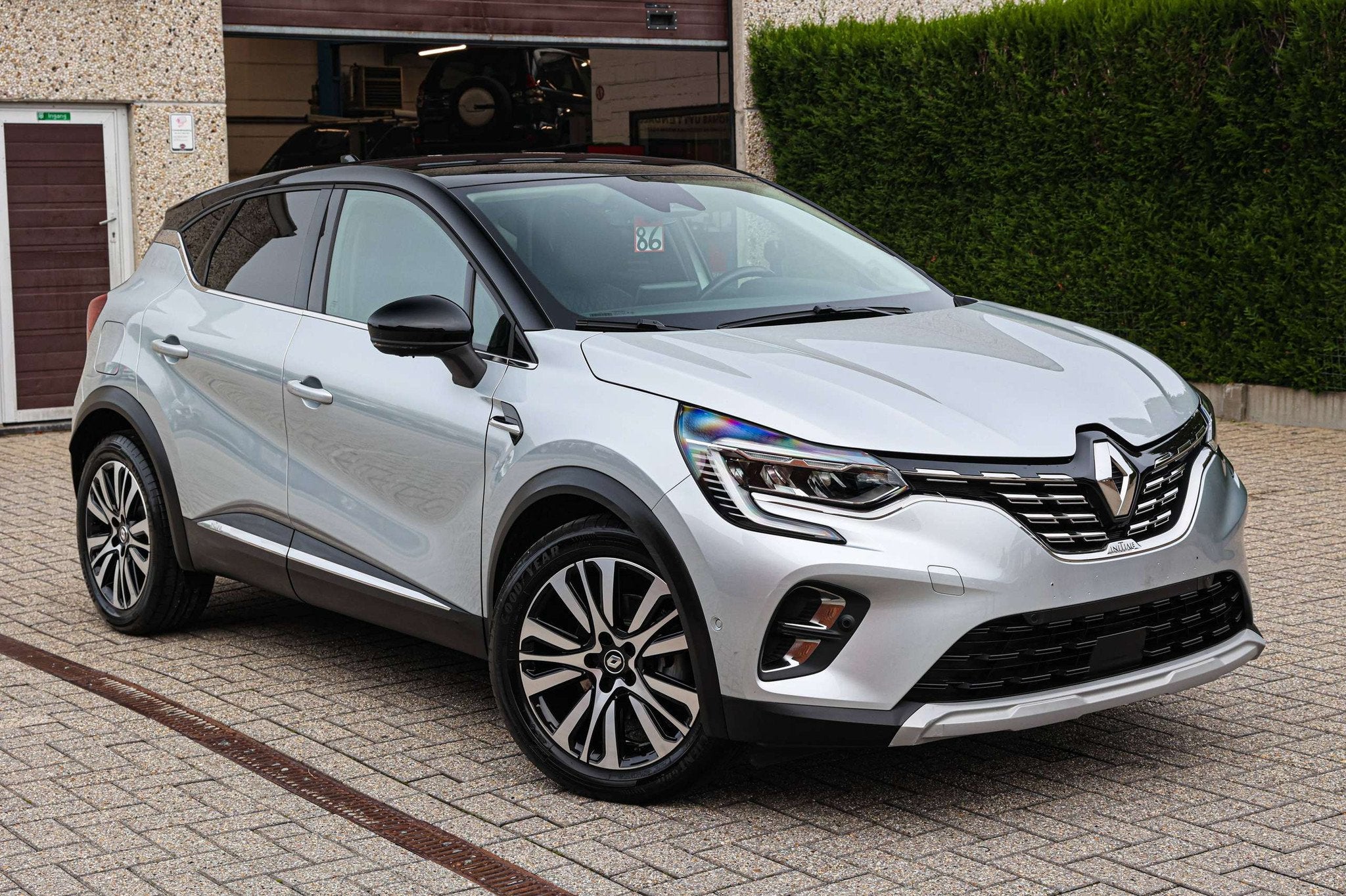 Renault Captur INITIALE-UITVOERING*PLUG-IN-HYBRID*360CAMER, Autos, Cuir, Argent ou Gris, Achat, Euro 6