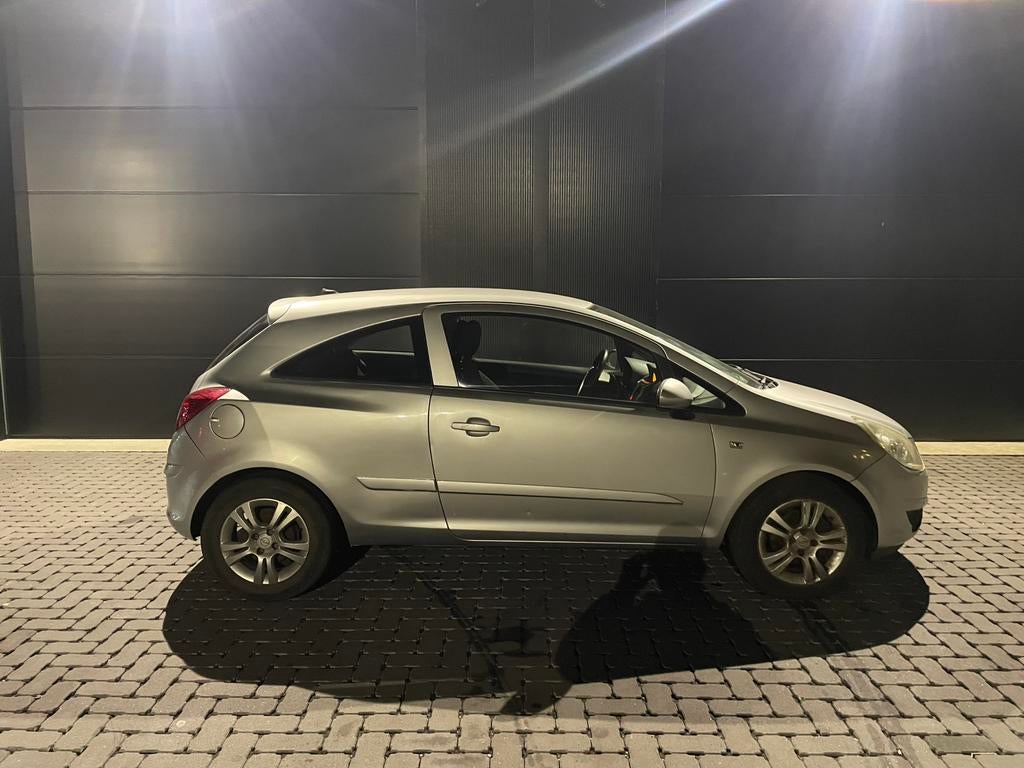 Opel, corsa, essence vc, ve, clim Jante Control carnet Gps, Argent ou Gris, Achat, Entreprise, Boîte manuelle