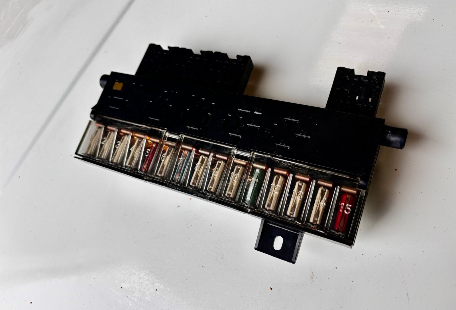 Boitier fusibles / relais 477 941 813 Porsche 924 / 944, Autos : Pièces & Accessoires, Enlèvement ou Envoi, Porsche