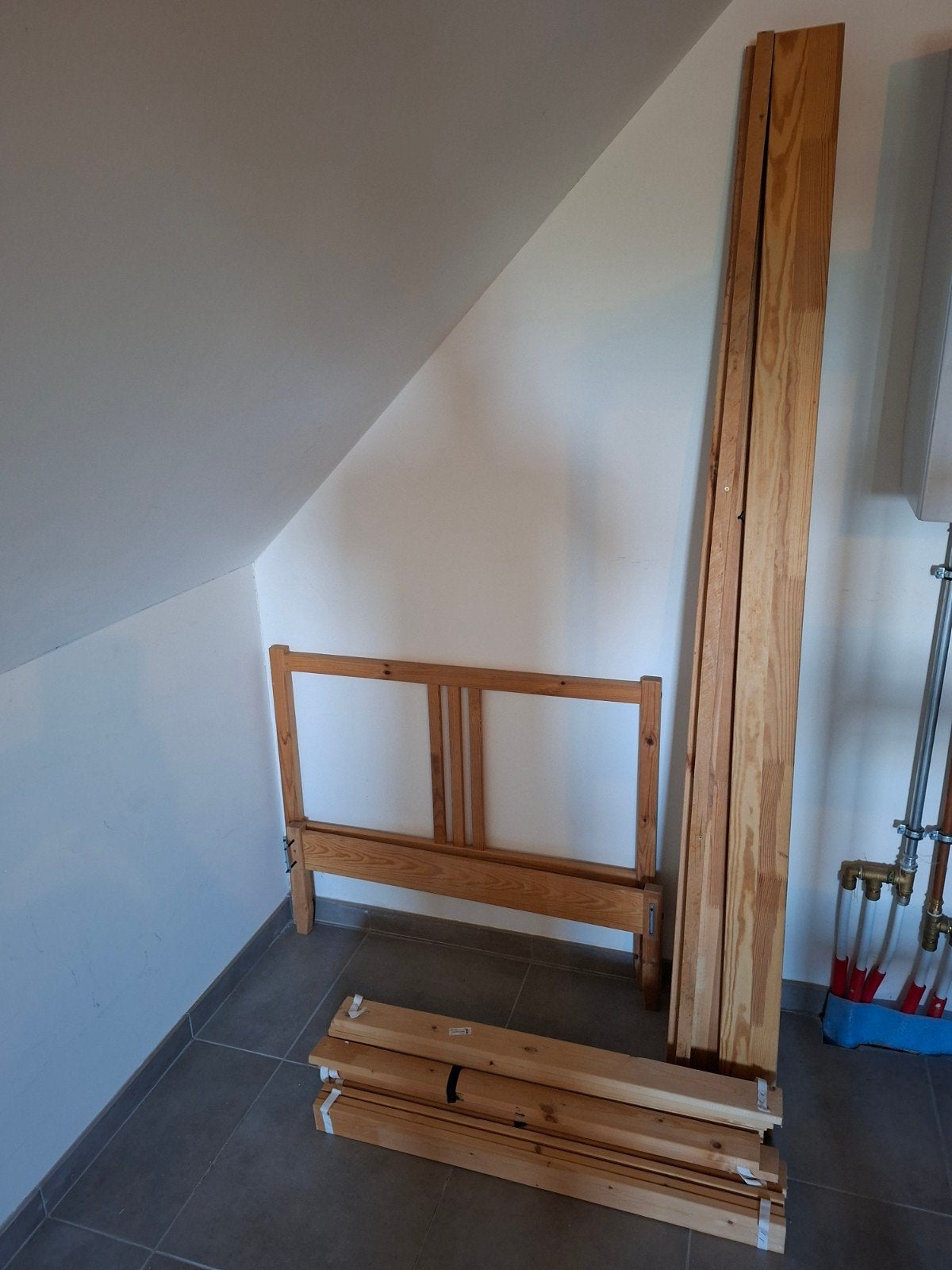 bed met lattenbodem, Enlèvement