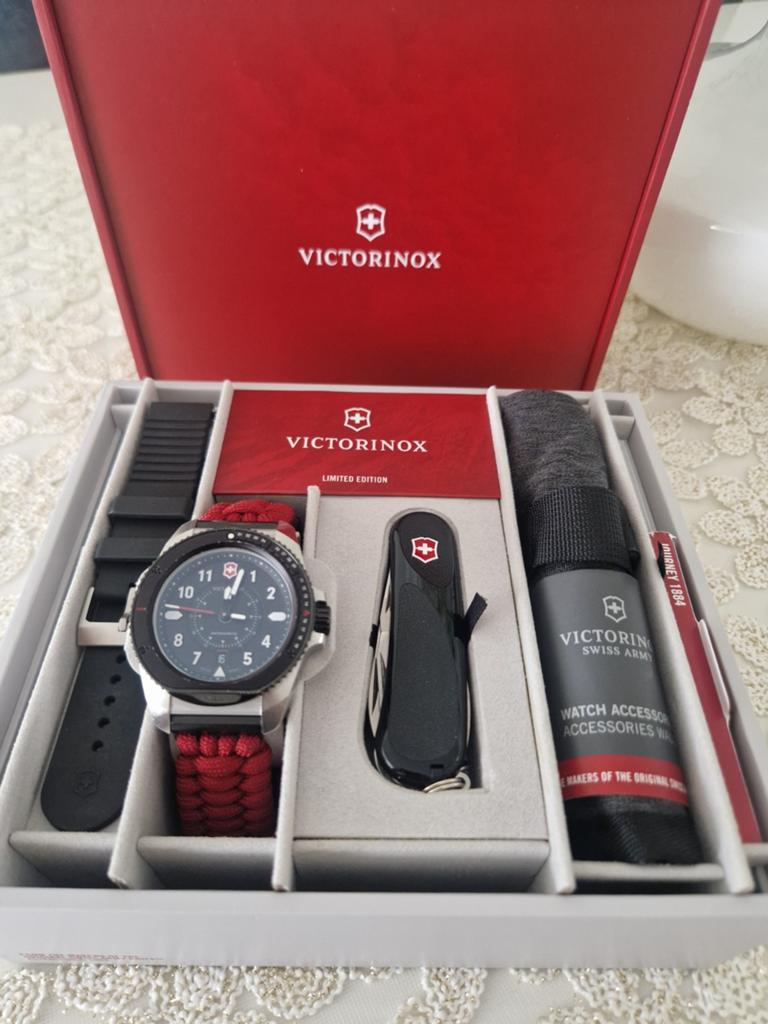 Victorinox Journey 1884 Limited Edition 242016.1 – Full Set, Ophalen of Verzenden