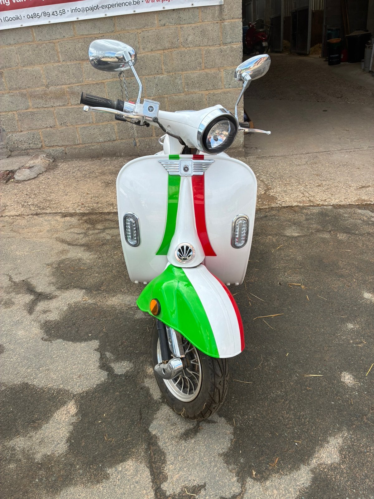 1 of 2 elektrische scooters te koop, Ophalen, Zo goed als nieuw