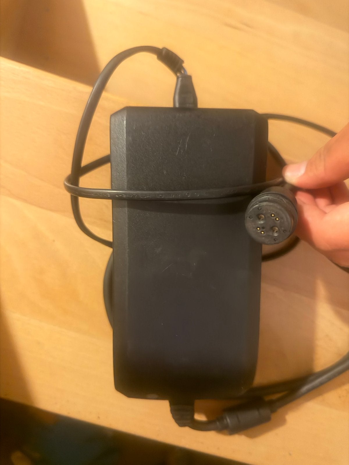 Stromer lader defect, Fietsen en Brommers, Fietsaccessoires | Fietsaccu's, Ophalen of Verzenden, Zo goed als nieuw