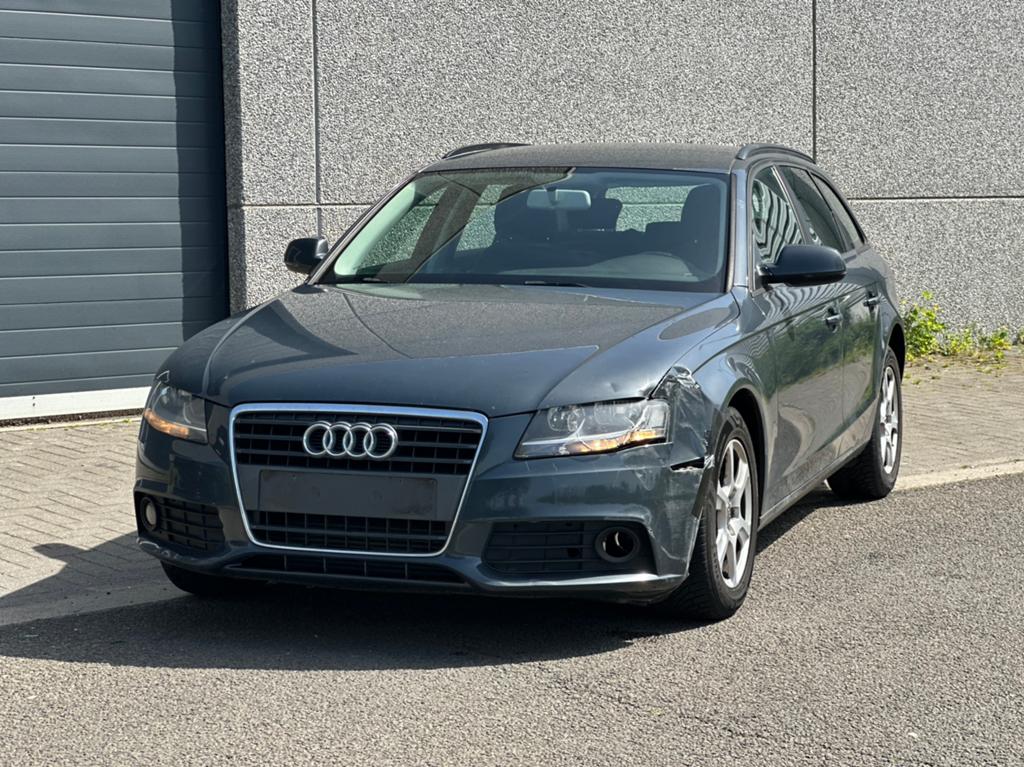 Audi a4 2.0D 2010 Automaat Navi/Xenon 310 000Km, Auto's, Audi, Automaat, A4, Bedrijf, Diesel
