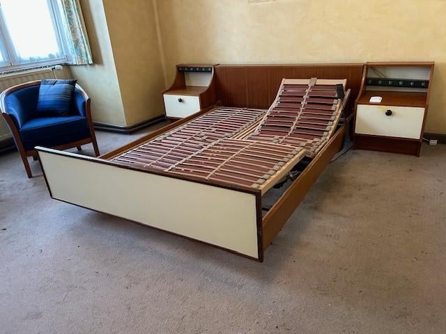 Chambre complète bois et laque années 70, Enlèvement