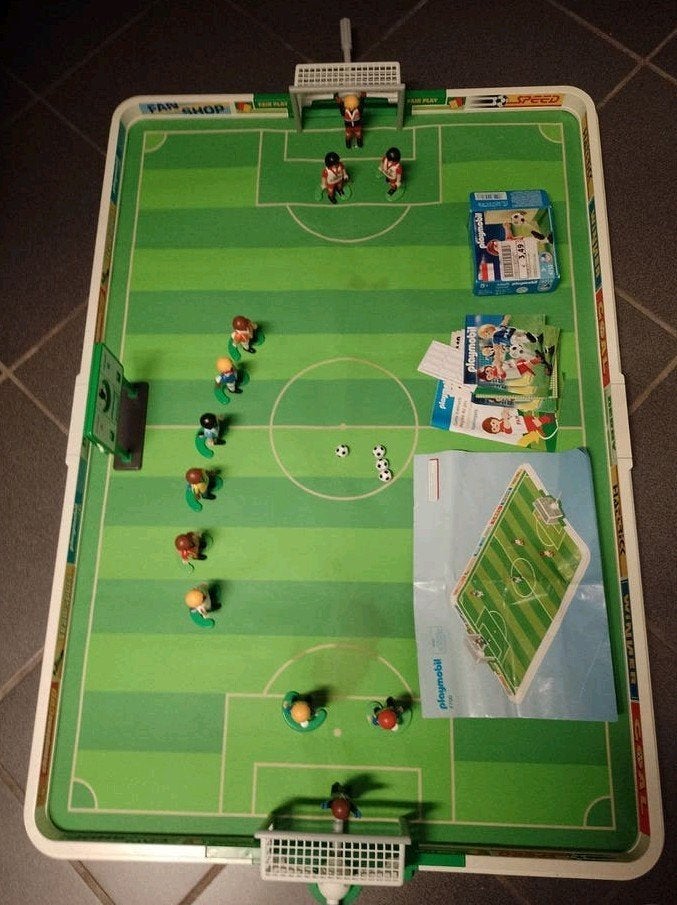 Carré de football Playmobil 4700 vintage, Enlèvement