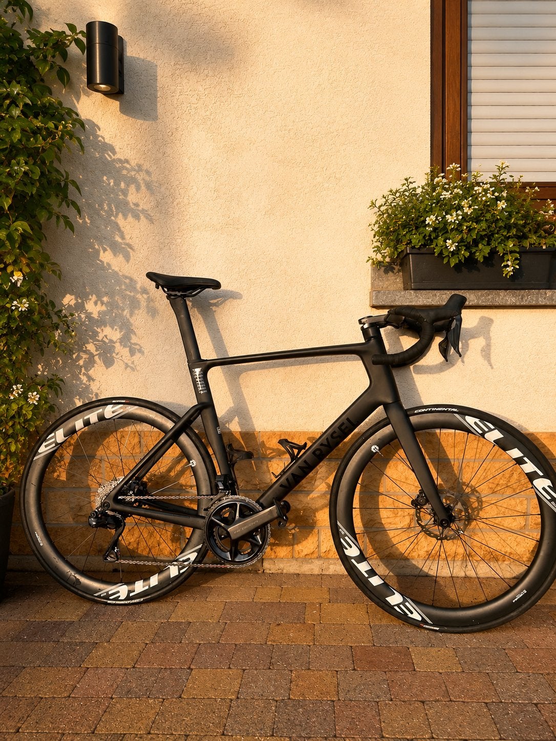 Vélo route Van rysel RCR Pro XL, Vélos & Vélomoteurs, Vélos | Vélos de course, Comme neuf, Autres marques, 10 à 15 vitesses, Frein à disque