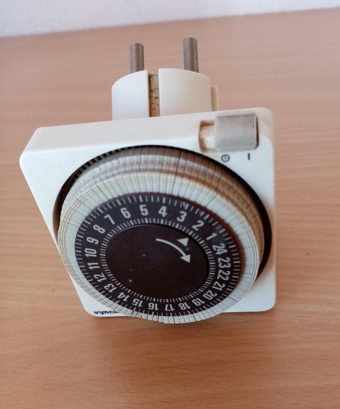 Vynckier analoog schakelklok timer voor elektrische toestel, Enlèvement ou Envoi, Comme neuf
