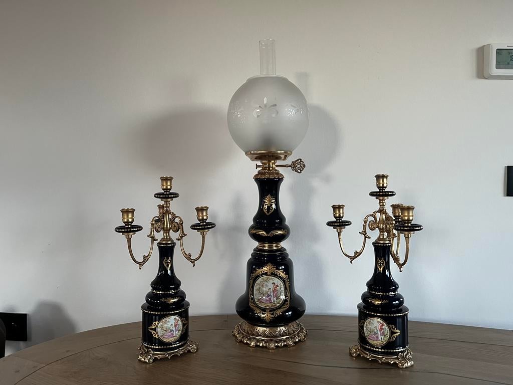 Limoges set – handbeschilderd porselein – lamp + kandelaars, Enlèvement