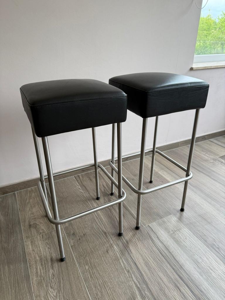 Lot de 2 tabourets de bar modernes noirs, Maison & Meubles, Avec repose-pieds, Métal, 2 tabourets, Enlèvement