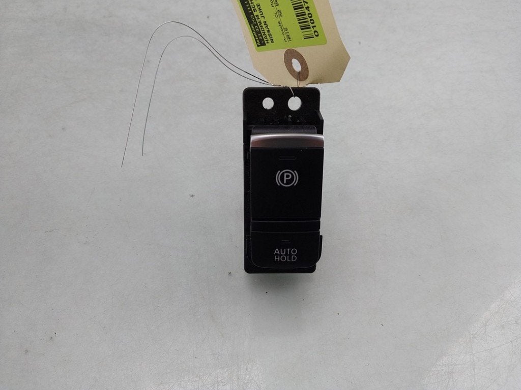 COMMUTATEUR FREIN A MAIN ELECTRIQUE Nissan Juke (F16), Germany@nissan-services.eu, Kronenweg 38
50389  Wesseling, DE, Utilisé