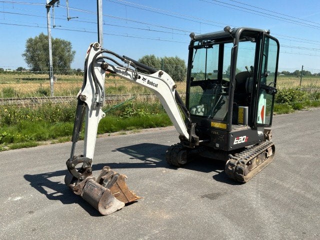 2020 Bobcat E20Z compacte mini graafmachine, Zakelijke goederen, Machines en Bouw | Kranen en Graafmachines, Graafmachine