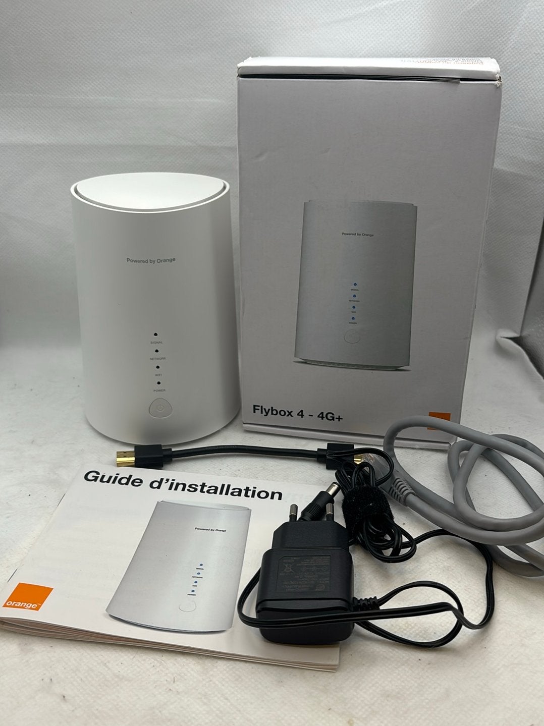 Orange Flybox 4 4G+ LTE-router HH71V1 WiFi-modem met doos, Computers en Software, Routers en Modems, Ophalen of Verzenden, Gebruikt