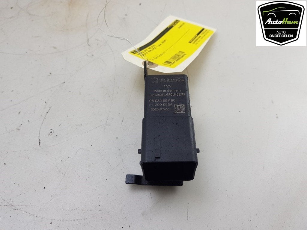 RELAIS BOUGIE PRECHAUFFAGE Toyota ProAce (|9803299780|), Utilisé, Toyota