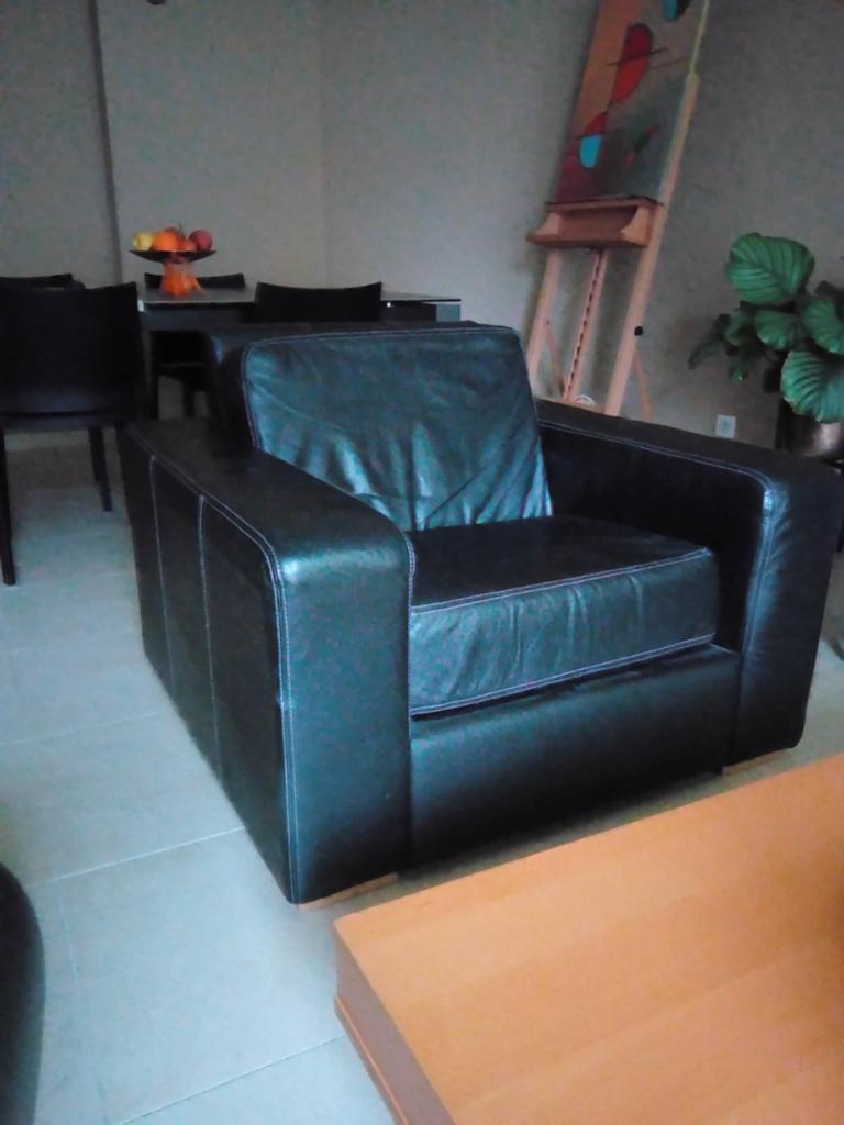 Fauteuil noir en cuir, Ophalen, Zo goed als nieuw