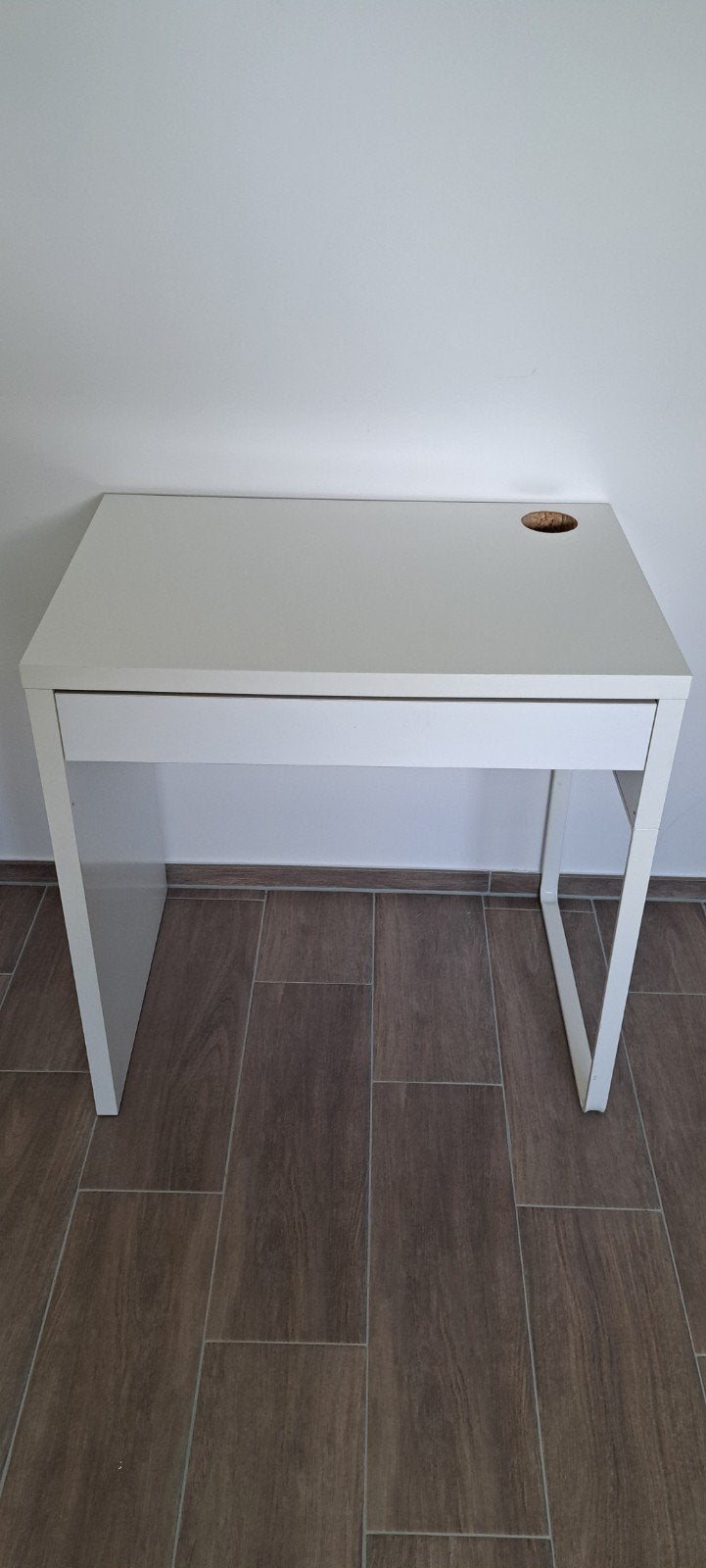 Bureau Ikea, Enlèvement, IKEA