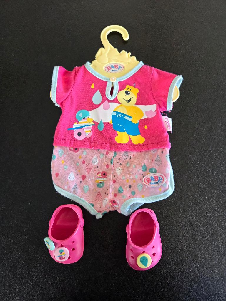 BABY born bad pyjama met schoenen, Kinderen en Baby's, Ophalen, Gebruikt, Babypop