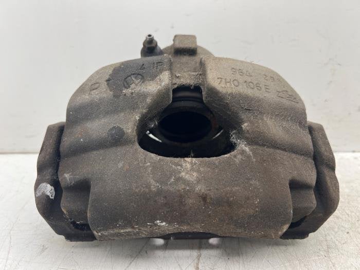 Remklauw (Tang) rechts-voor van een Volkswagen Transporter, Gebruikt, -, Volkswagen, -