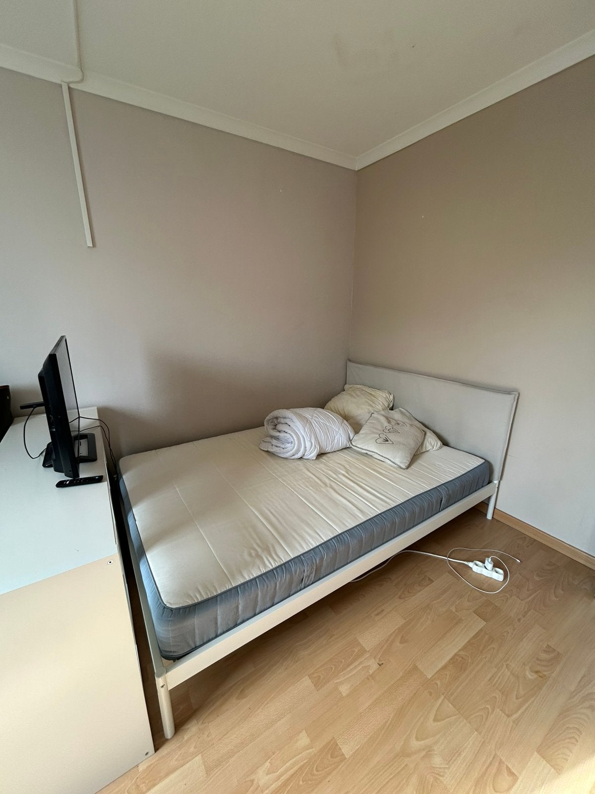 Lit avec matelat, Enlèvement, Comme neuf, Blanc