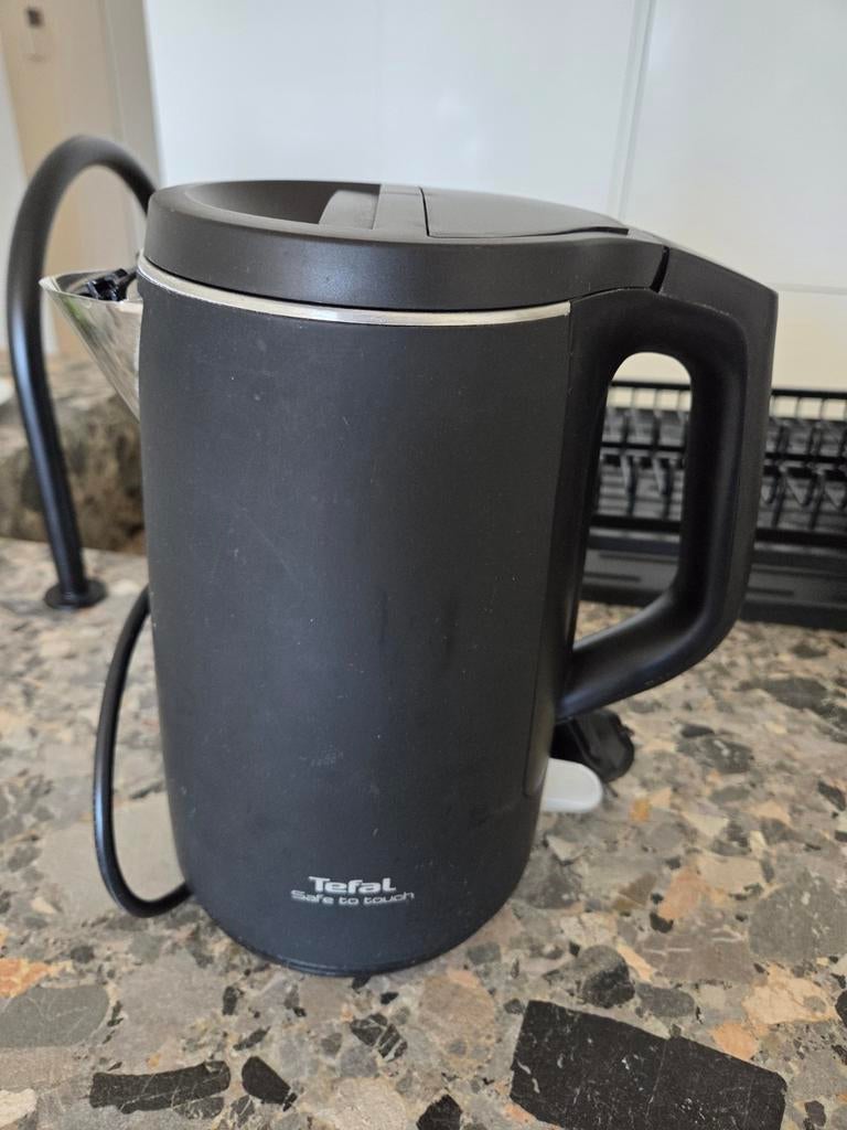 Waterkoker Tefal Safe to Touch, 1 tot 2 liter, Ophalen of Verzenden, Gebruikt