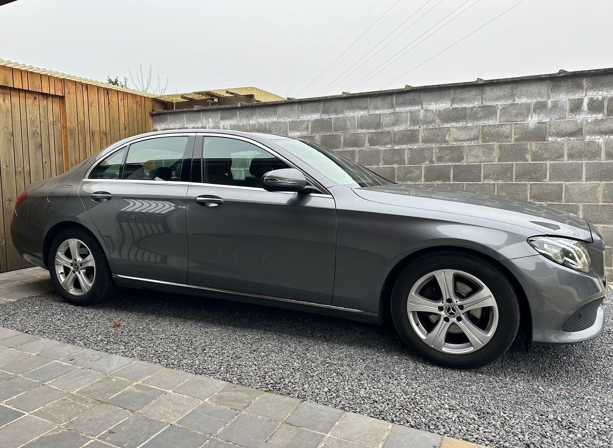Mercedes-Benz E-Klasse 200 d Automaat Led Navi Leder BT Came, Autos, Mercedes-Benz, Cuir, Argent ou Gris, Achat, Entreprise