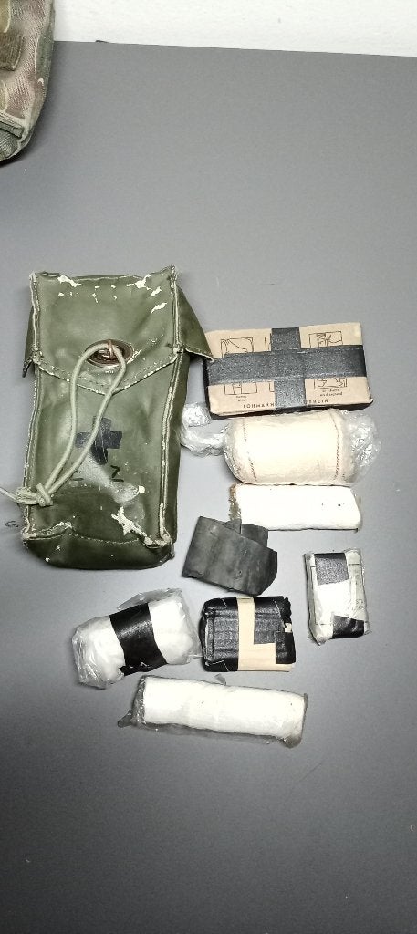Pochette m71 first aird kit ABL, Collections, Enlèvement ou Envoi, Armée de terre, Autres types