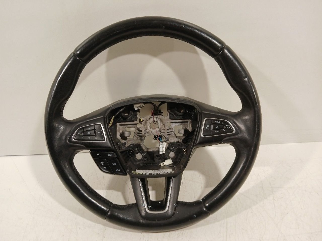 Stuur Ford Focus, Onderdelen@venauto.nl, Van der Ven Autorecycling B.V., Ettenseweg 76, 4706 PB Roosendaal, The Netherlands, Enlèvement ou Envoi