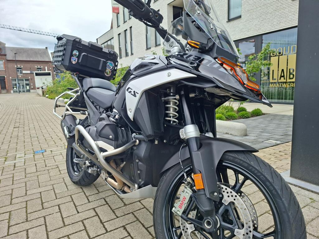 BMW 1300 GS 07/25 , garantie tot 2030,yekl&hyde,9400km, Bedrijf